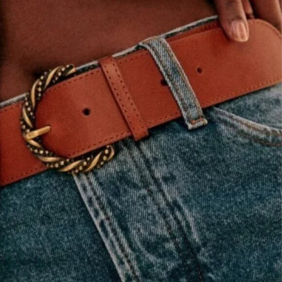 Sezane Accessories - Sézane RARE NWT Ava Belt in Chocolate Natural Heritage Leather Size 80